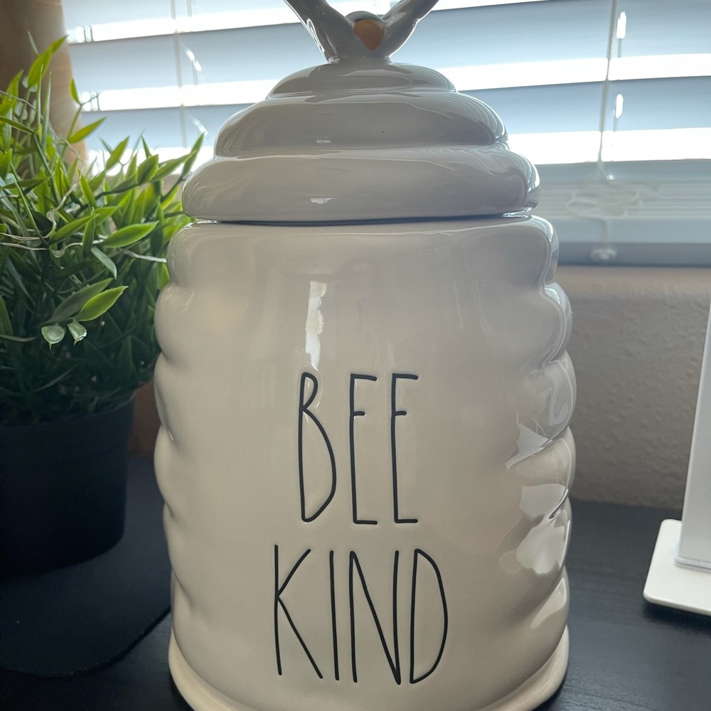 Rae Dunn Bee Kind Canister